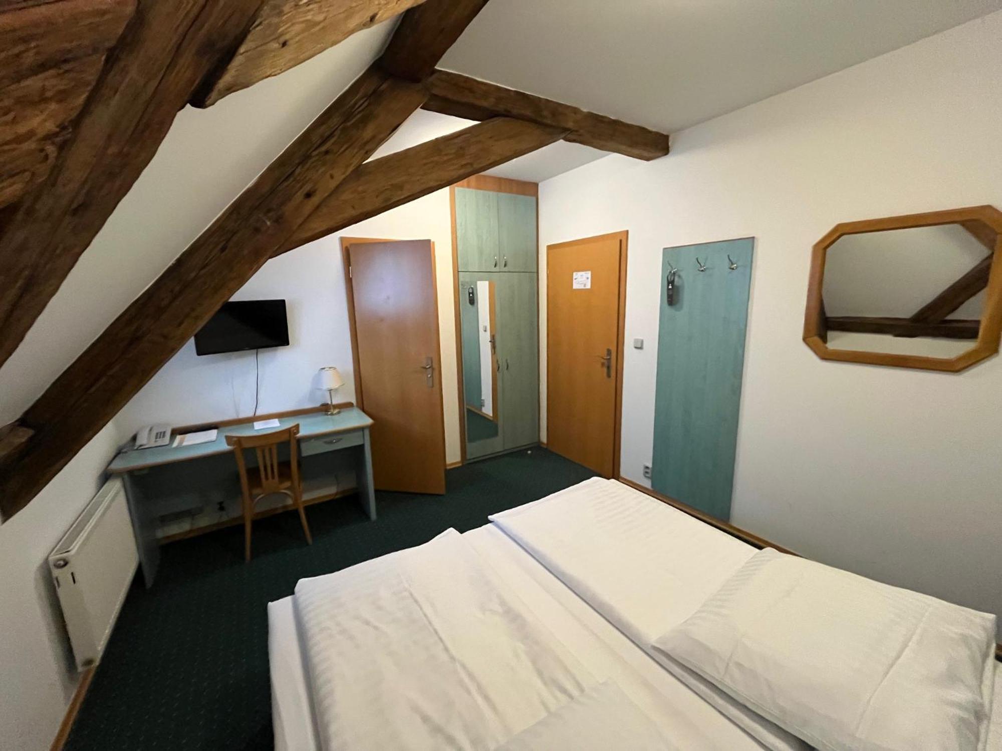 Adalbert Ecohotel Praha Rom bilde