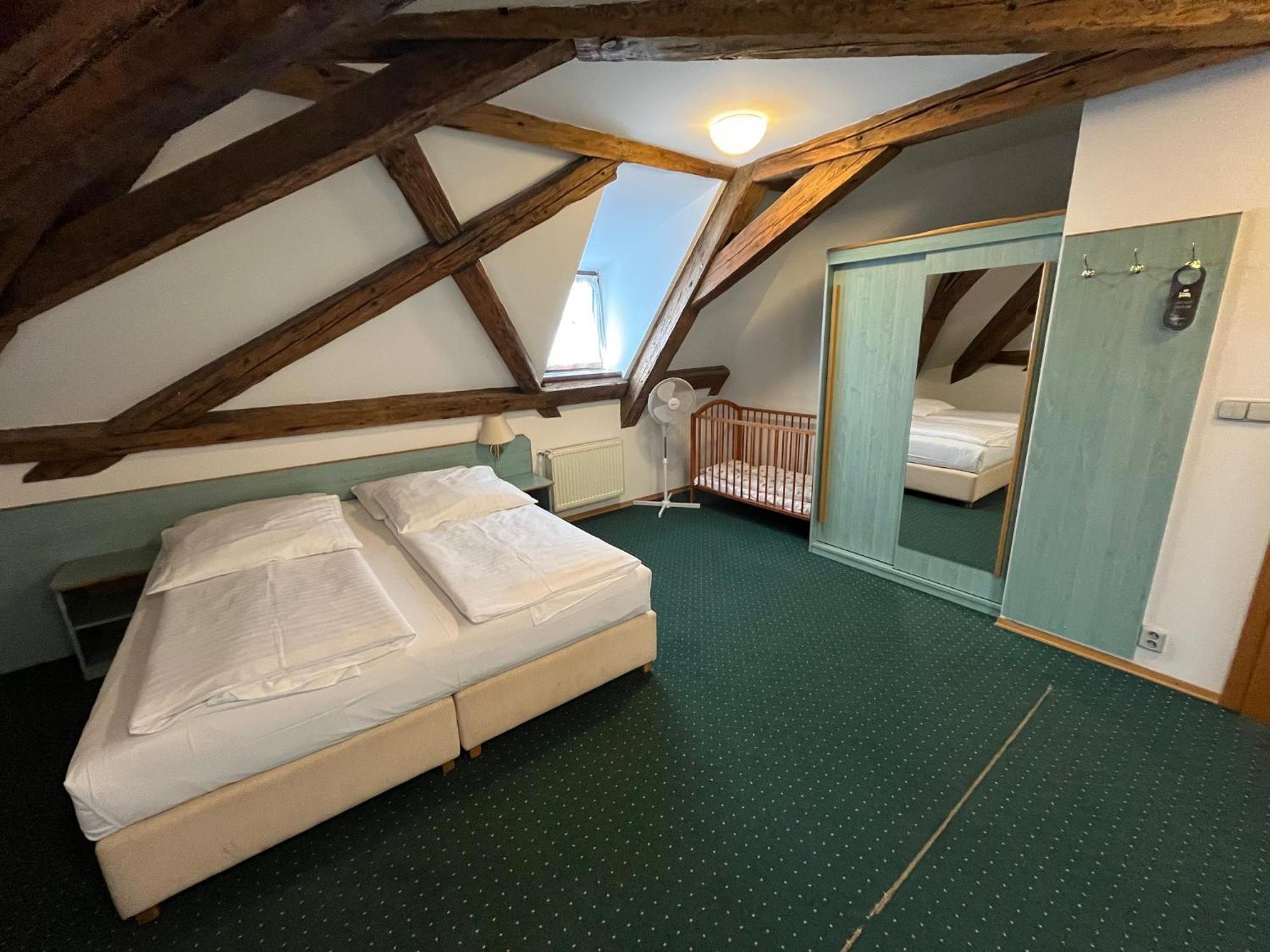 Adalbert Ecohotel Praha Eksteriør bilde